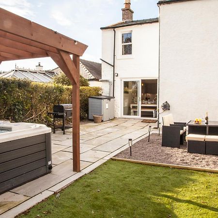 הוילה גייטהאוס אוף פליט Stunning Scottish Hot Tub Getaway מראה חיצוני תמונה